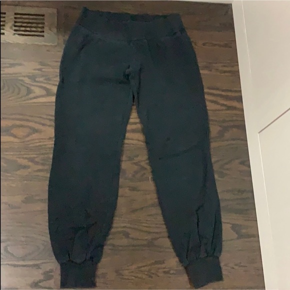 TNA Black sweatpants - Picture 1 of 1